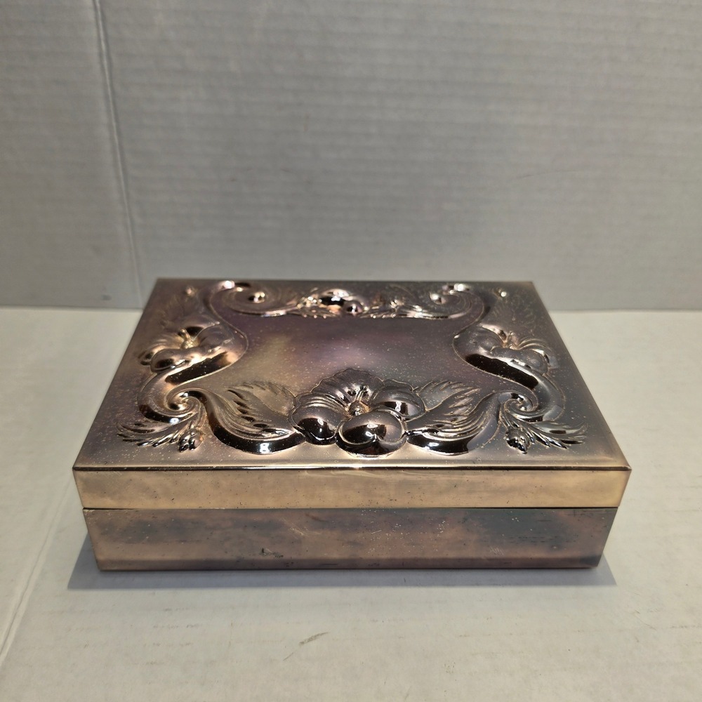 Vtg Silver Plated Floral Jewelry Box Embossed Velvet Lined Valet Case Music Box